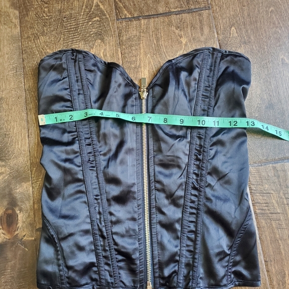 Missguided black corset - Picture 2 of 6